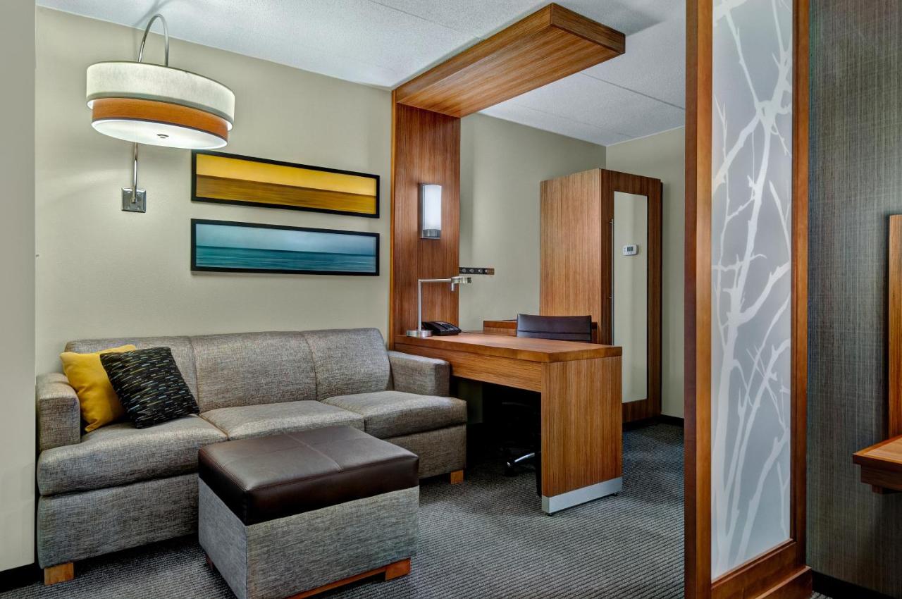 Studio King at Hyatt Place Fredericksburg at Mary Washington