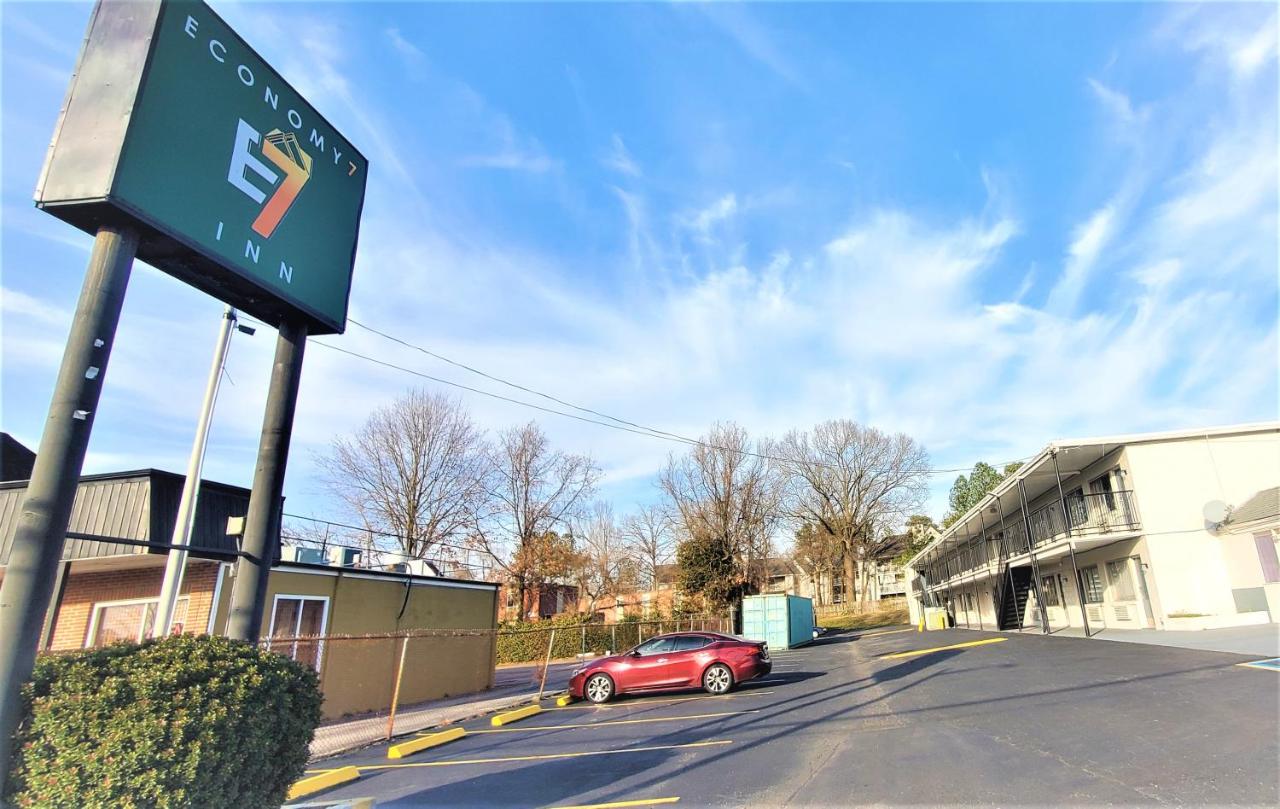 | Economy 7 Inn- Newport News