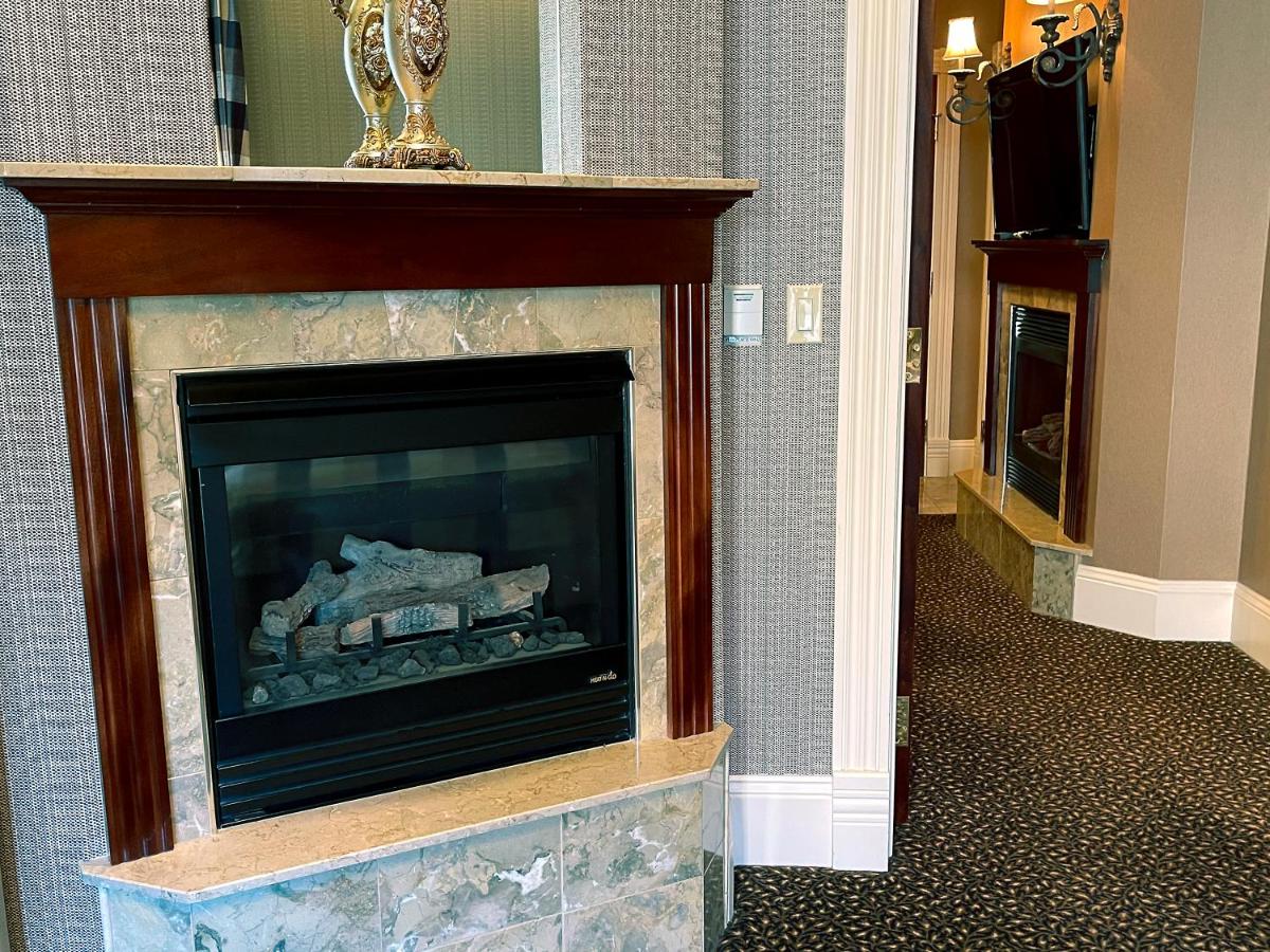 | Celebrity Hotel