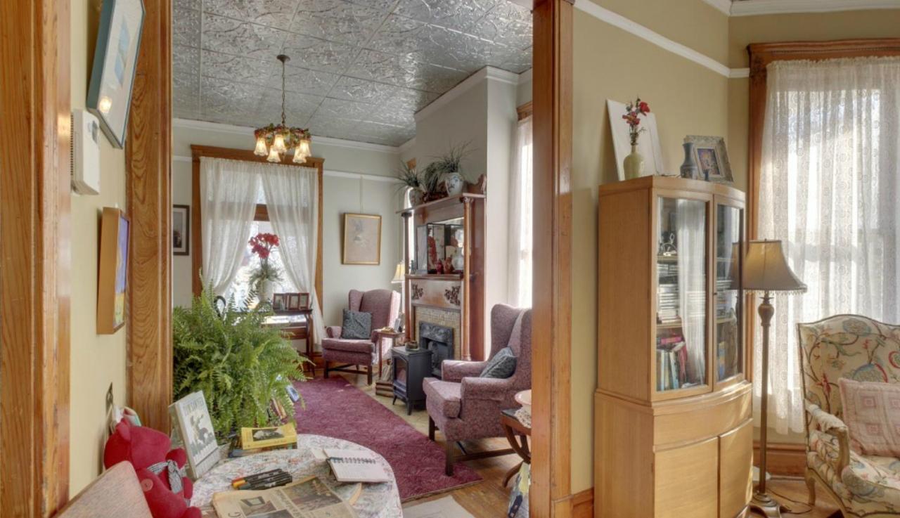 | Garden House Bed and Breakfast