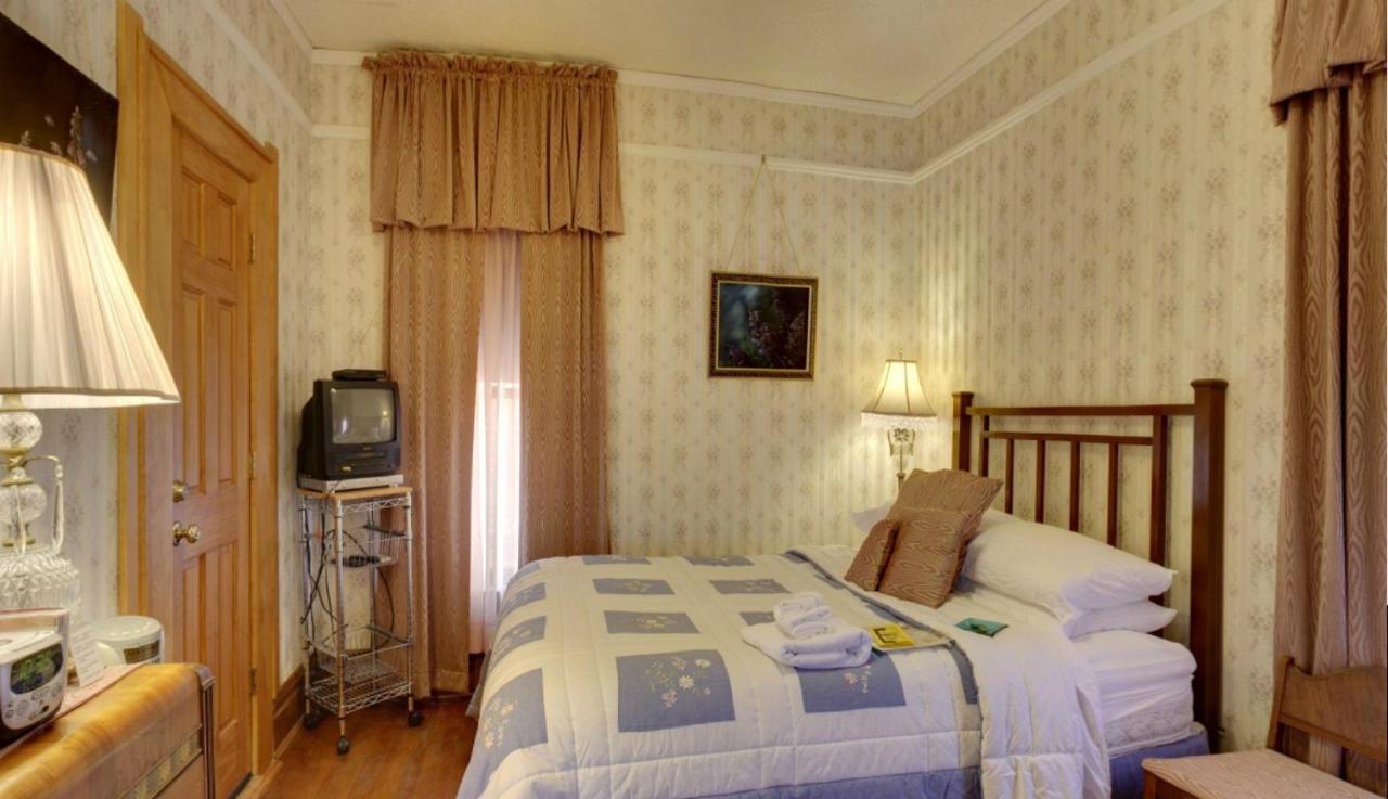 | Garden House Bed and Breakfast