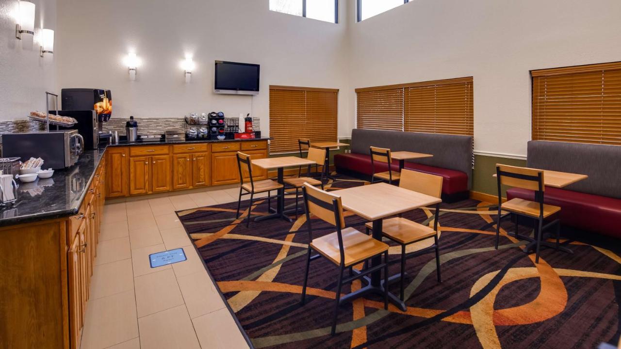 | Best Western Rayne Inn