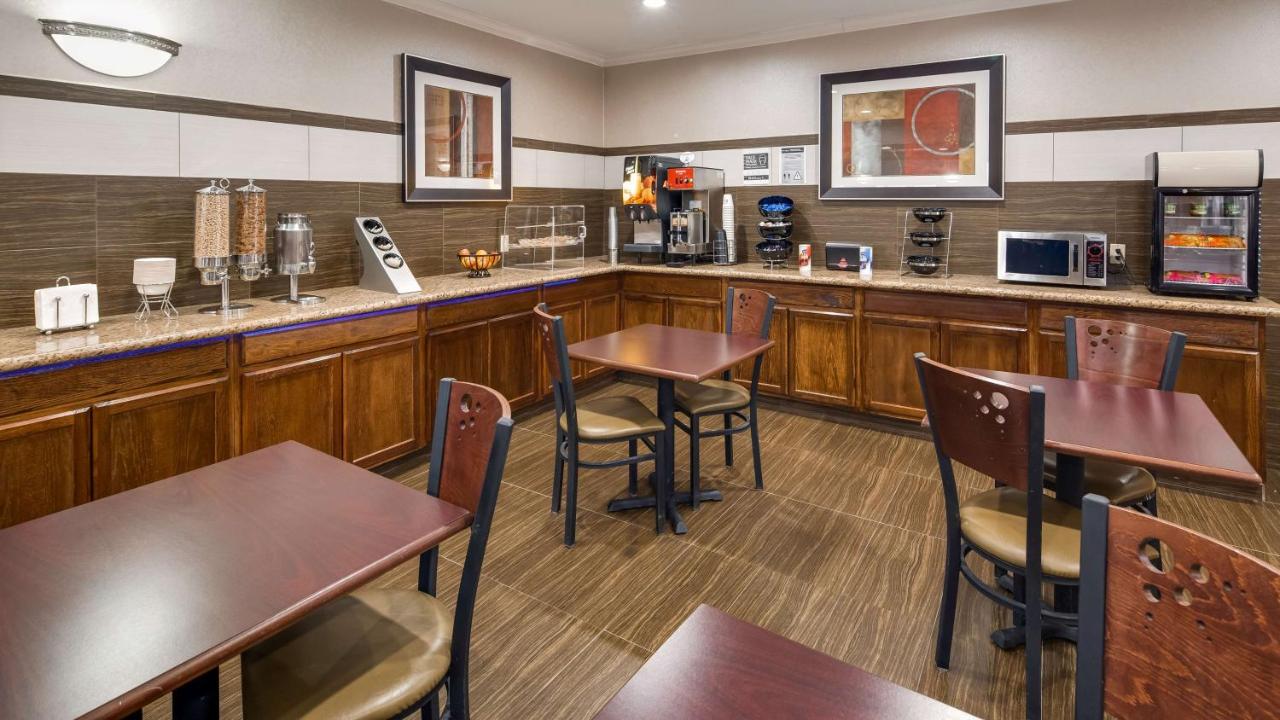 | Best Western Dayton Inn & Suites