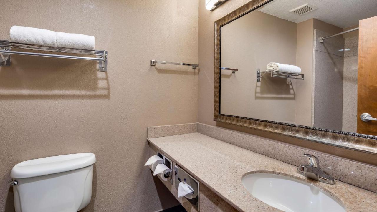 | Best Western Dayton Inn & Suites
