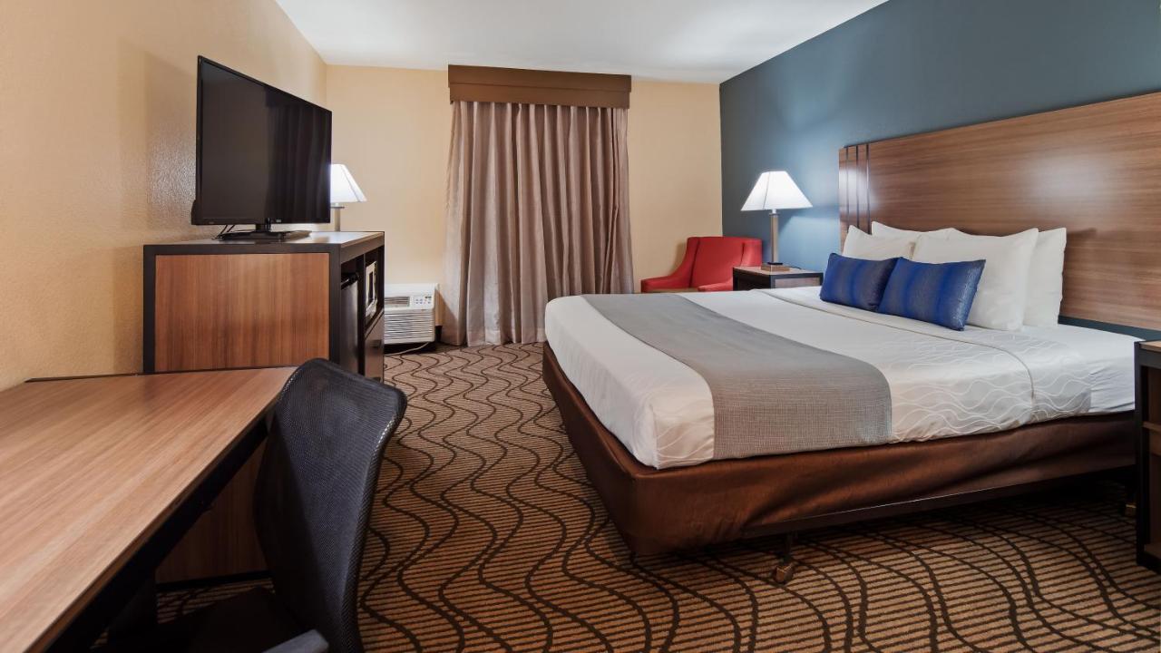  | Best Western Plus Heritage Inn