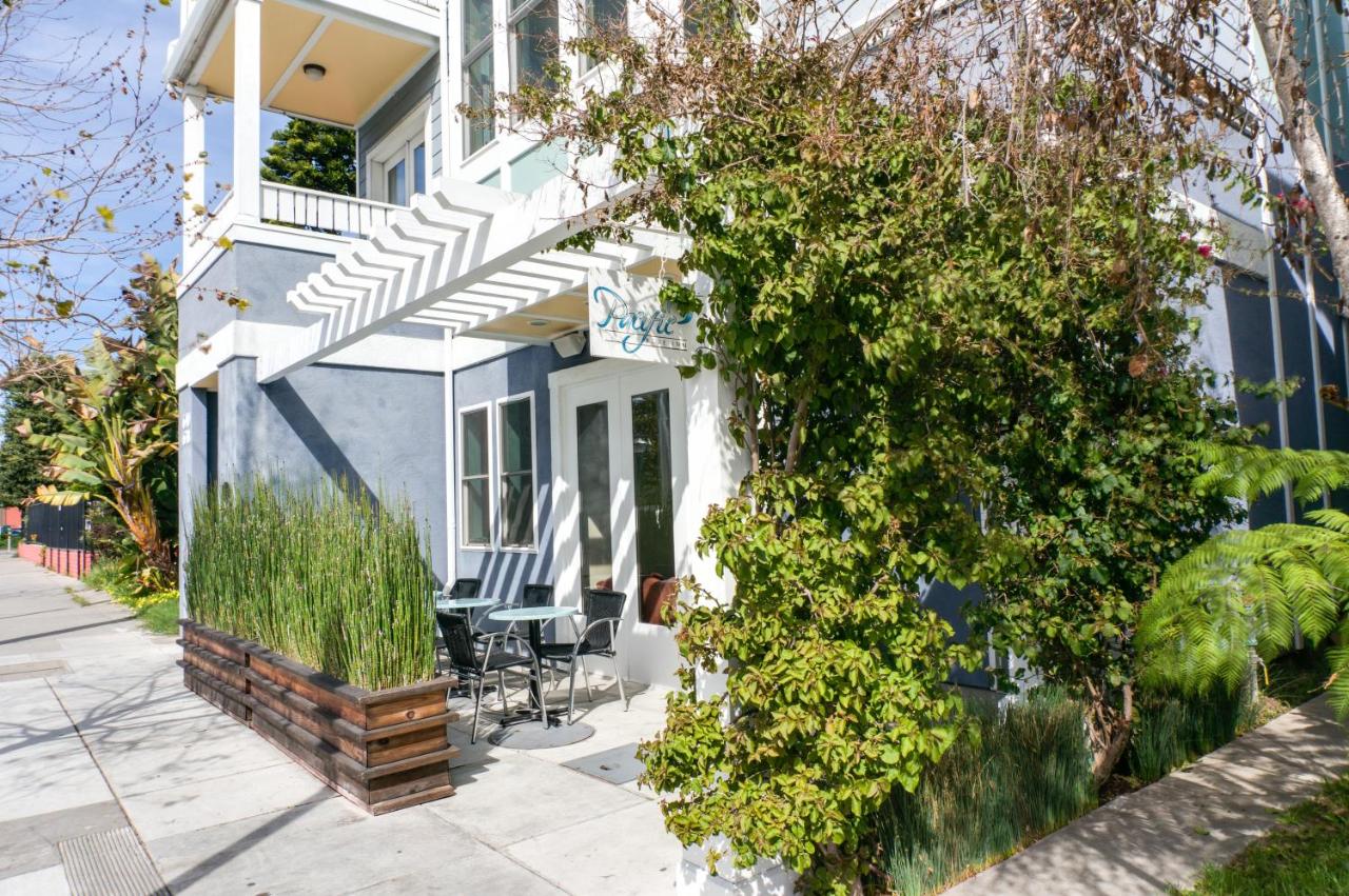| Pacific Blue Inn