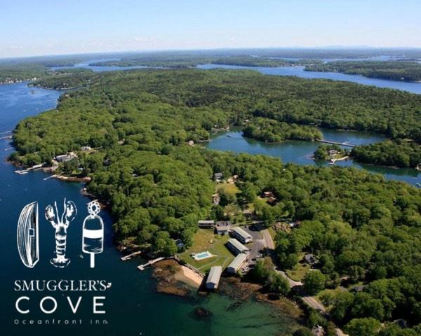 | Smuggler's Cove Inn