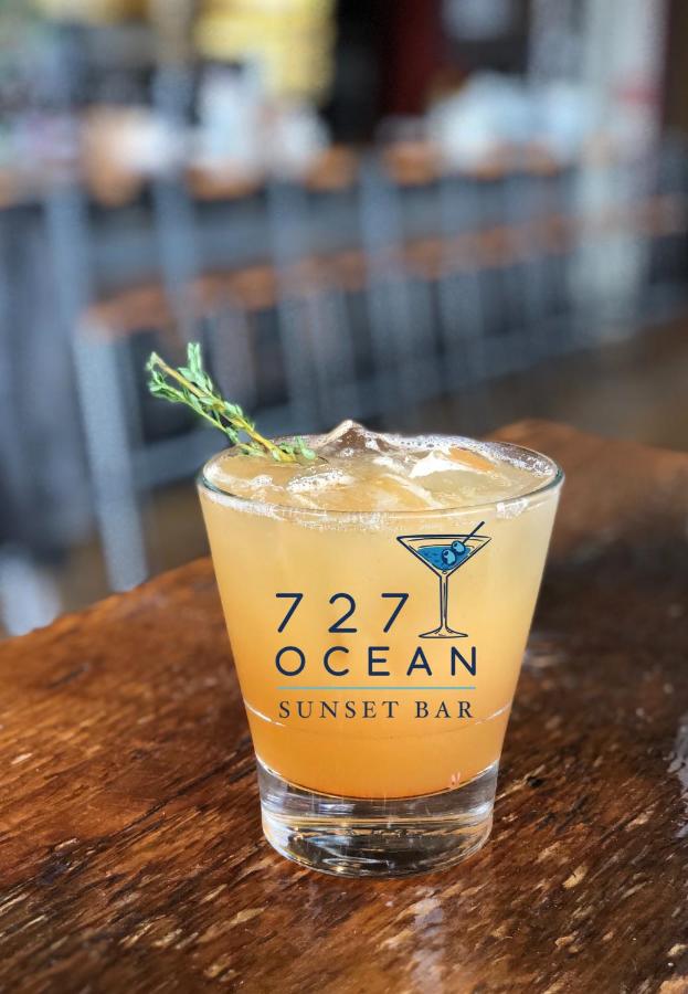 | Smuggler's Cove Inn