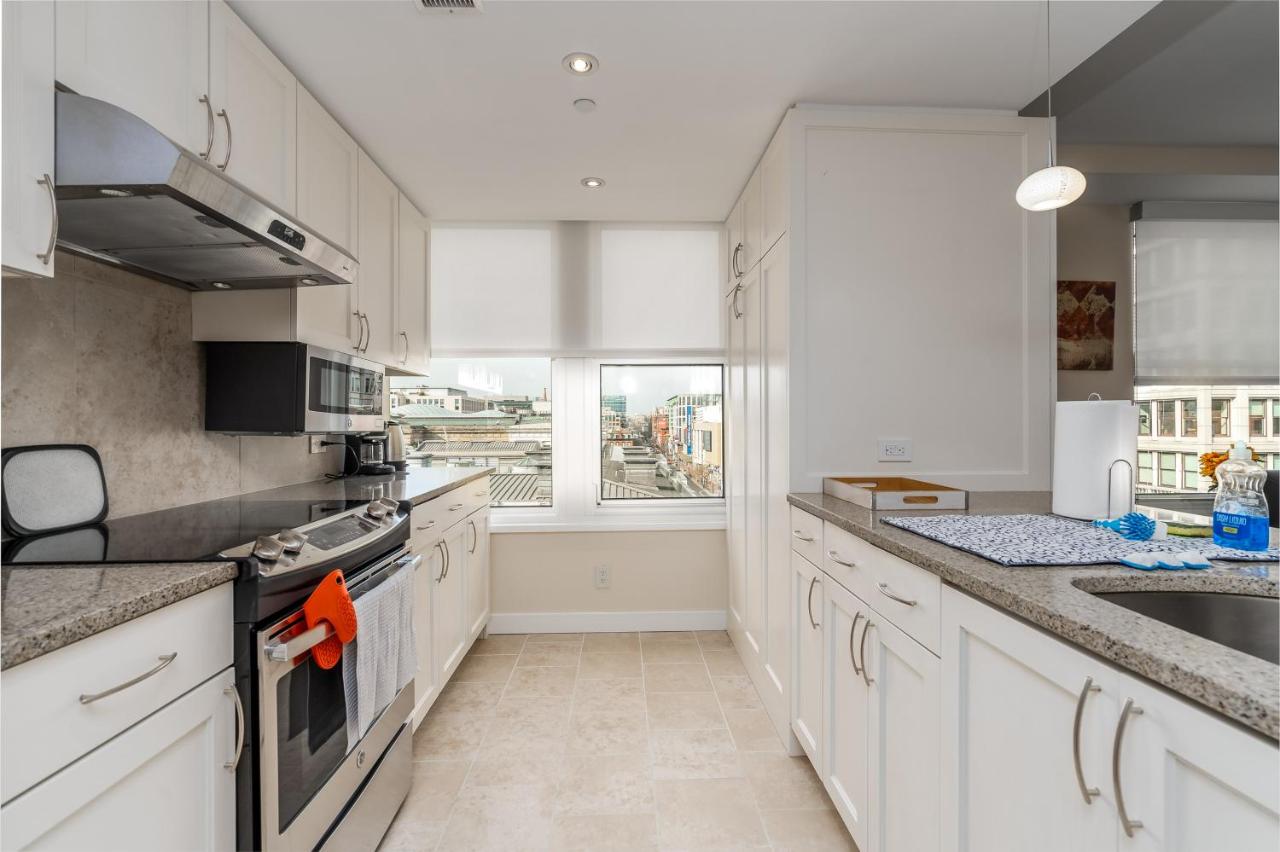 | Heaven on Washington Fully Furnished Apartments