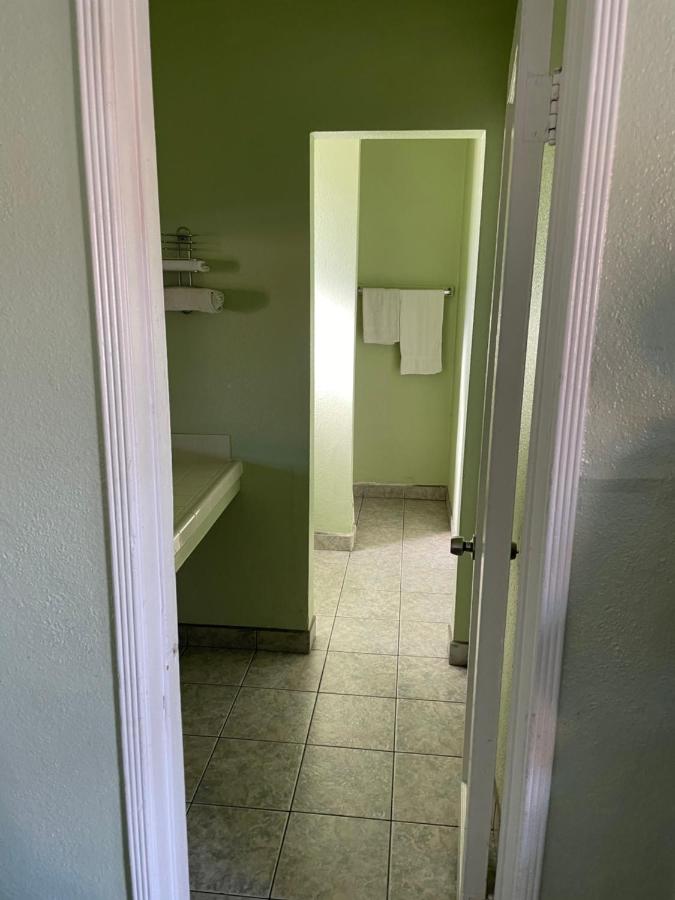 | RAMONA MOTEL
