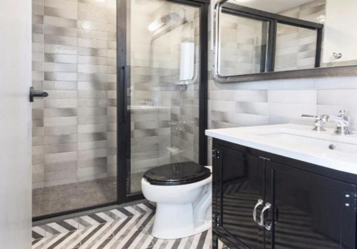 Superior Queen Room at The Chicago Hotel Collection River North