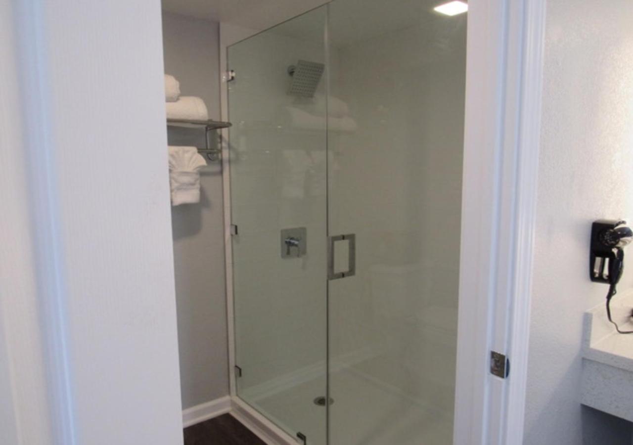 Studio King Room at Capri Suites Anaheim