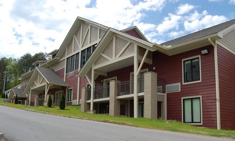 | Vacation Lodge