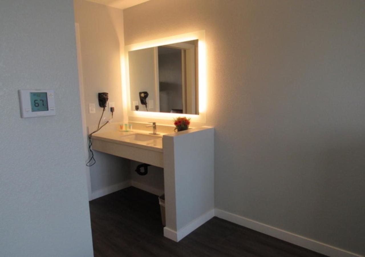 Studio King Room at Capri Suites Anaheim
