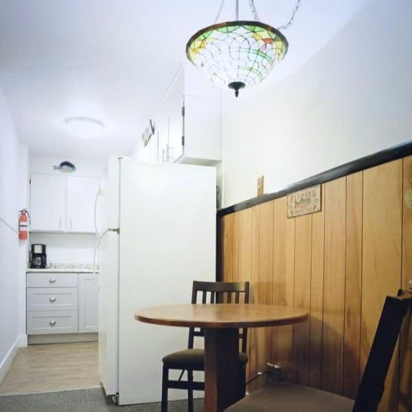 | The Tides Inn