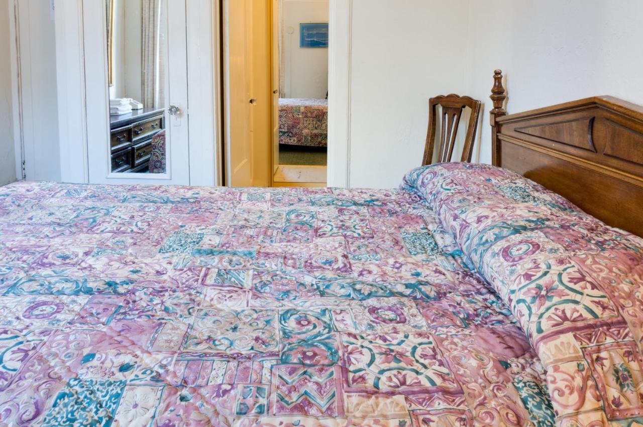 Standard Room with One Double Bed at Aida Plaza Hotel