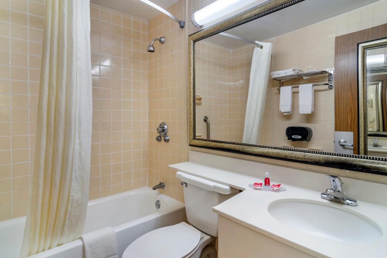 Double Room with 2 Double Beds - Non-Smoking at Perry Inn & Suites National Fairground I 75