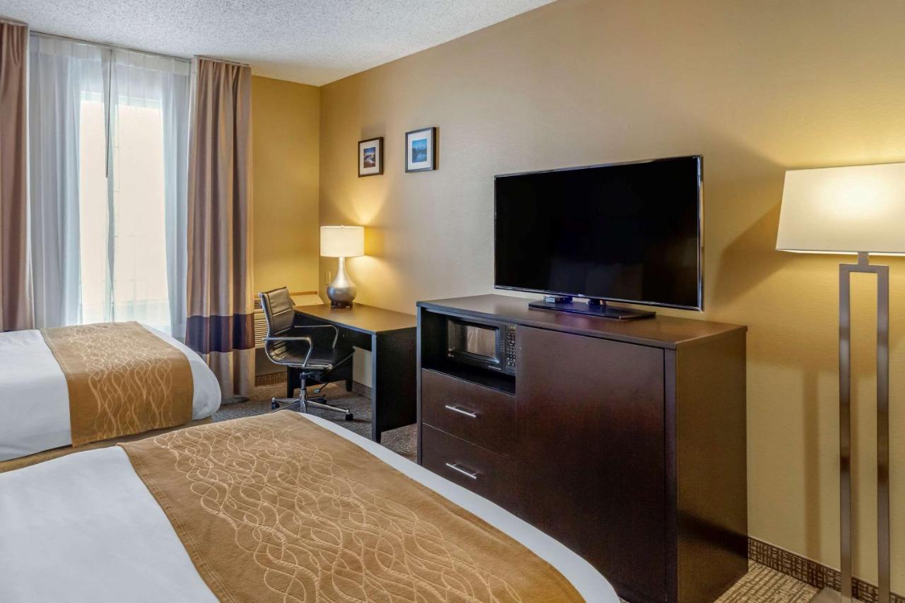 Family Room - Non-Smoking at Comfort Inn Evanston I-80
