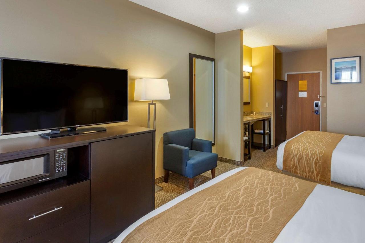 Family Room - Non-Smoking at Comfort Inn Evanston I-80