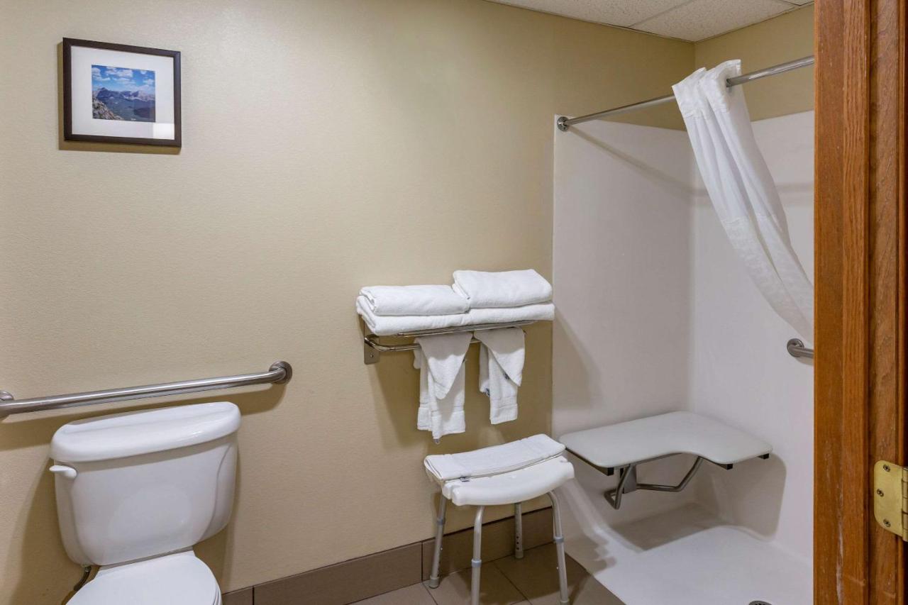 Double Room with Two Double Beds - Accessible/Non-Smoking at Comfort Inn Evanston I-80