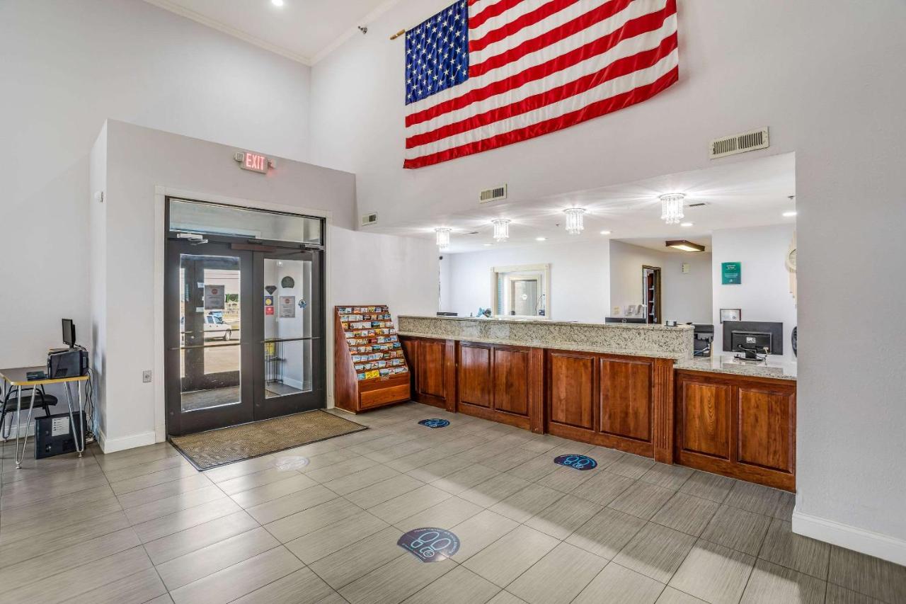 | Quality Inn Calvert City - Paducah East