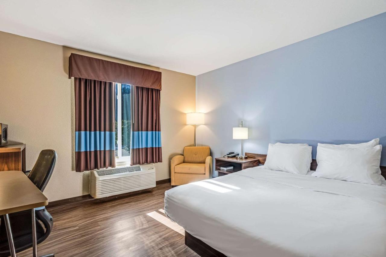 | Quality Inn Calvert City - Paducah East