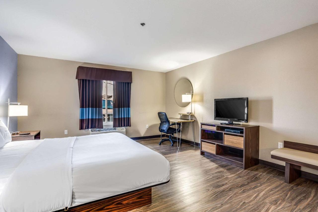 | Quality Inn Calvert City - Paducah East