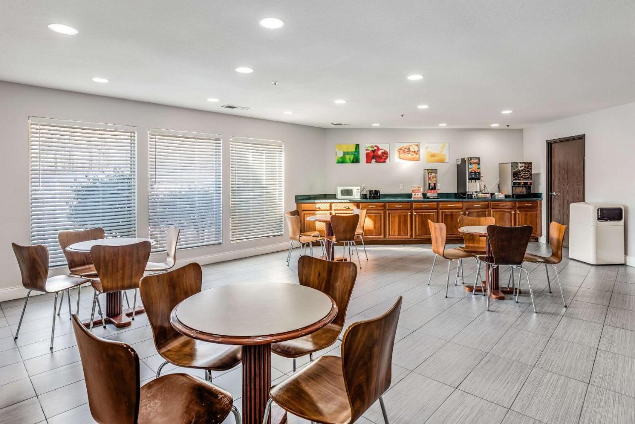 | Quality Inn Calvert City - Paducah East