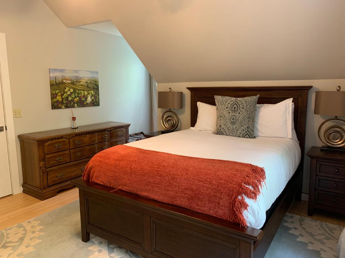 Two-Bedroom Suite at Barefoot Hills