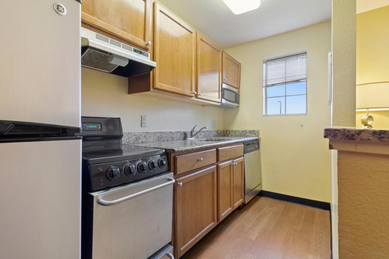 2 Bedroom Suite 2 Queen Beds Non-Smoking at Extended Stay America Suites - Norfolk - Virginia Beach