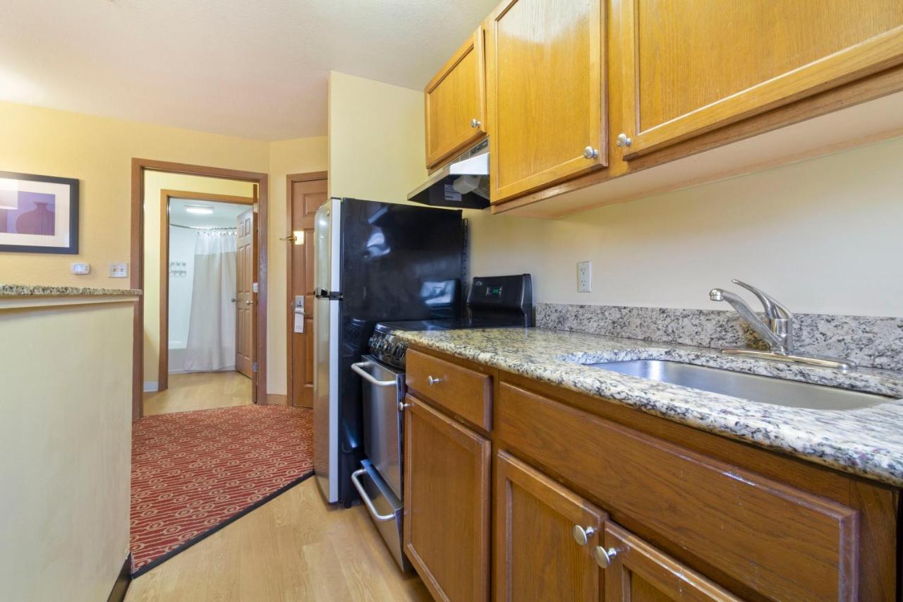 2 Bedroom Suite 2 Queen Beds Non-Smoking at Extended Stay America Suites - Norfolk - Virginia Beach