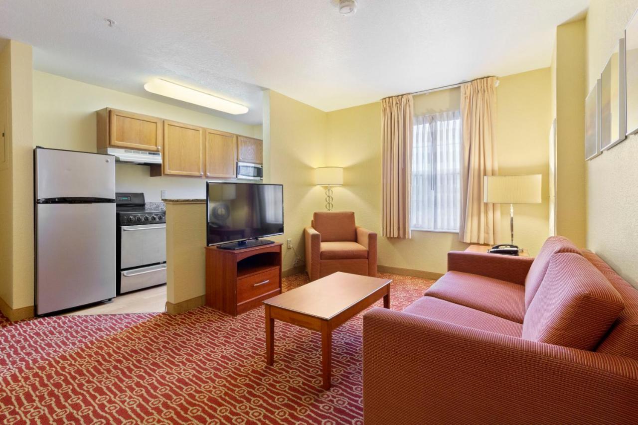 2 Bedroom Suite 2 Queen Beds Non-Smoking at Extended Stay America Suites - Norfolk - Virginia Beach