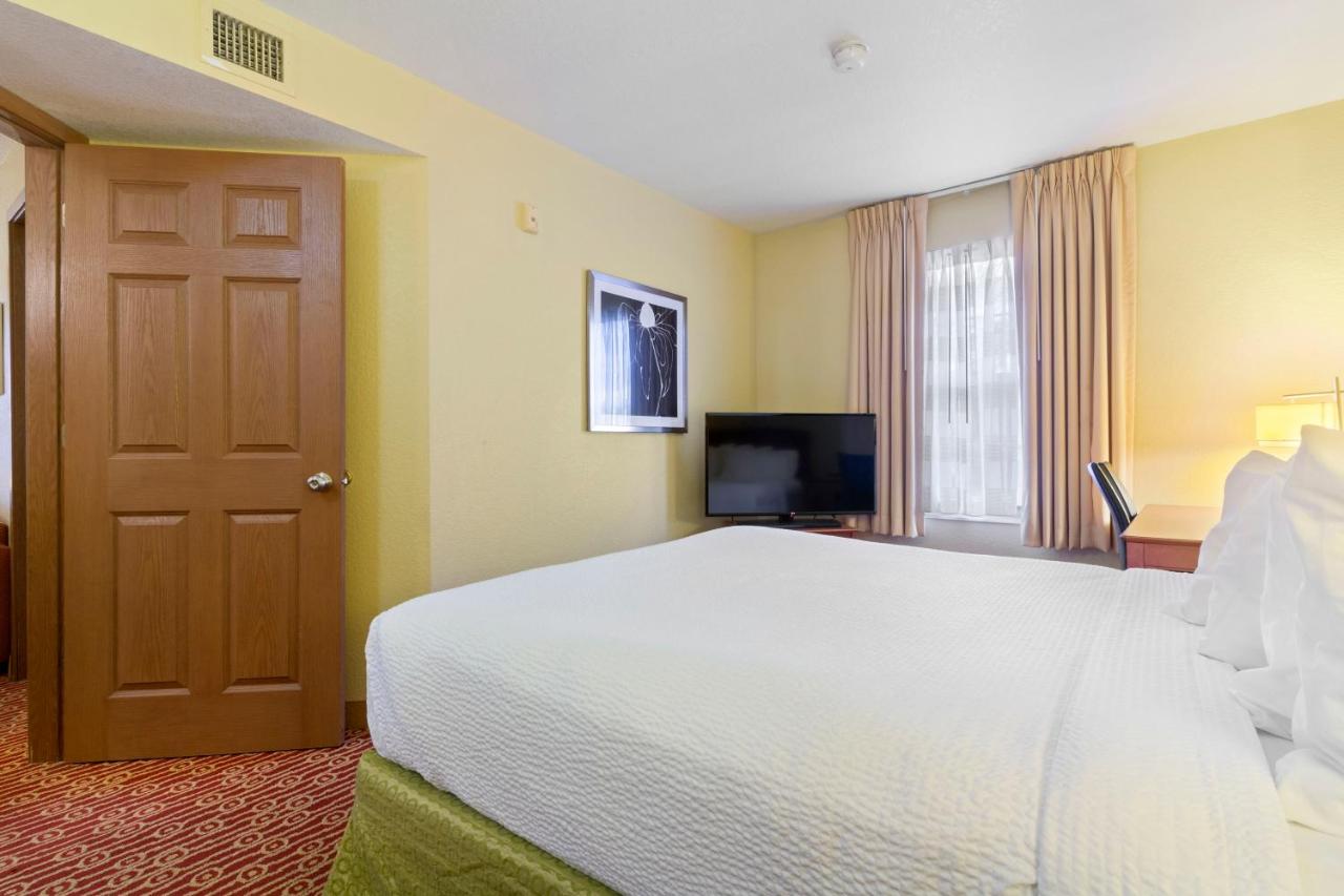 2 Bedroom Suite 2 Queen Beds Non-Smoking at Extended Stay America Suites - Norfolk - Virginia Beach