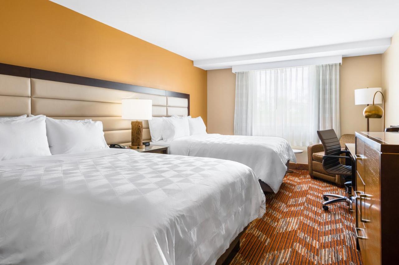 | Holiday Inn Greensboro Airport