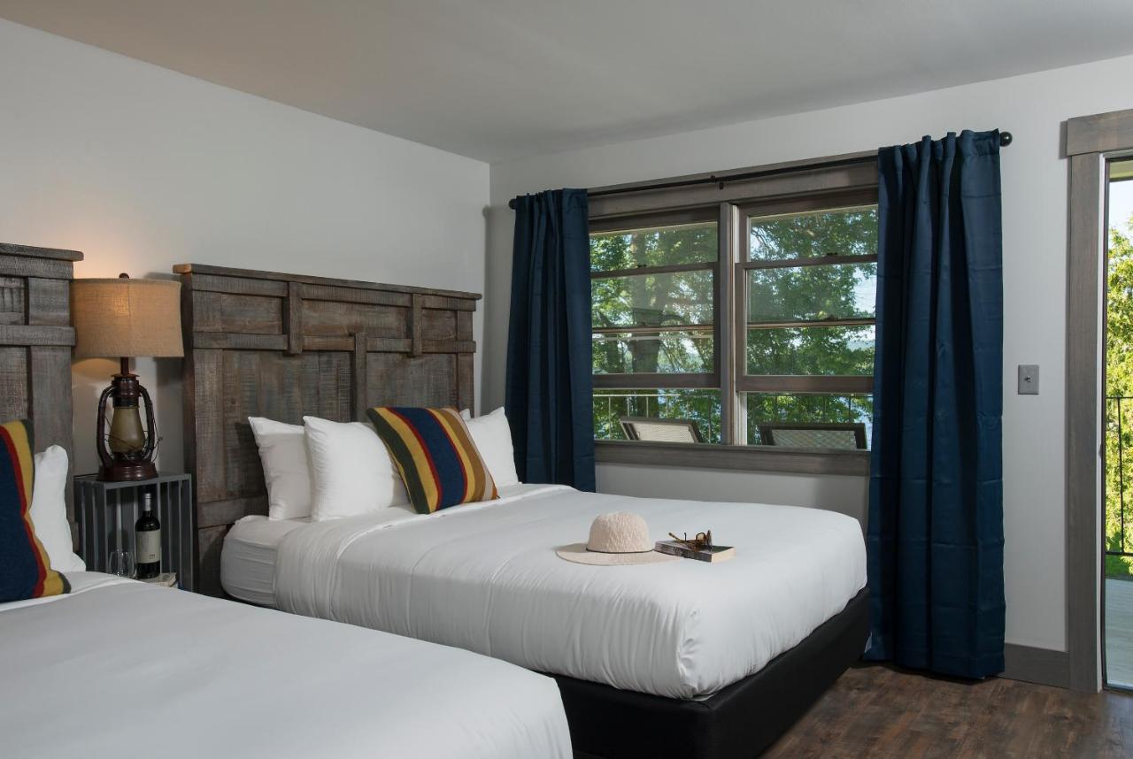 | Lake Bomoseen Lodge