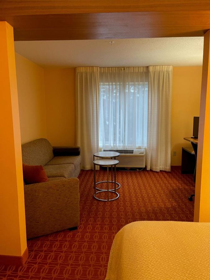 Deluxe King Studio Suite - Non-Smoking at Baymont by Wyndham Chambersburg