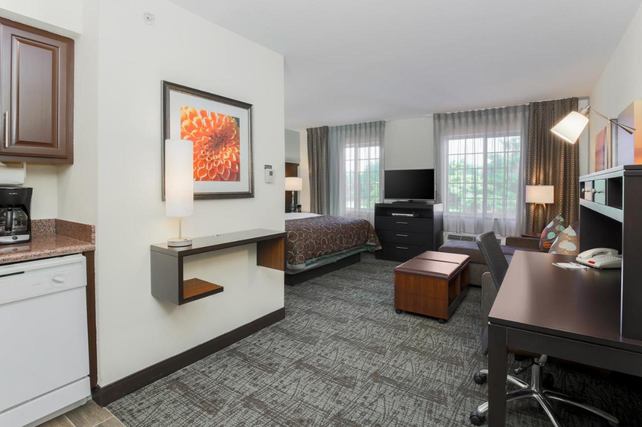 | Staybridge Suites-Philadelphia/Mount Laurel, an IHG Hotel