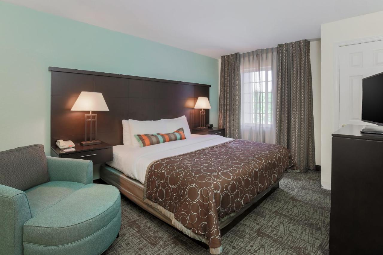 | Staybridge Suites-Philadelphia/Mount Laurel, an IHG Hotel