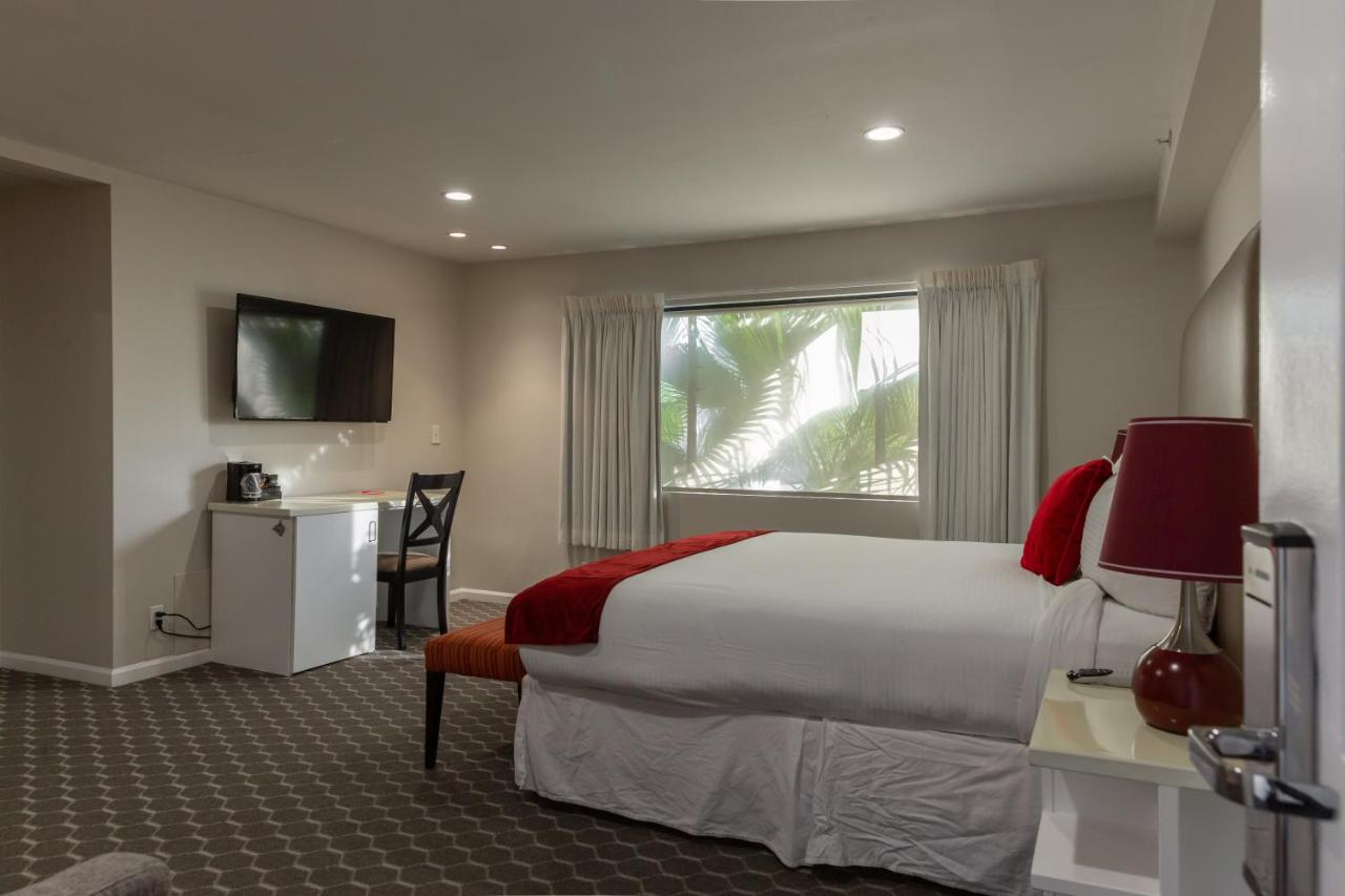 Standard King Room at Shelter Hotel Los Angeles