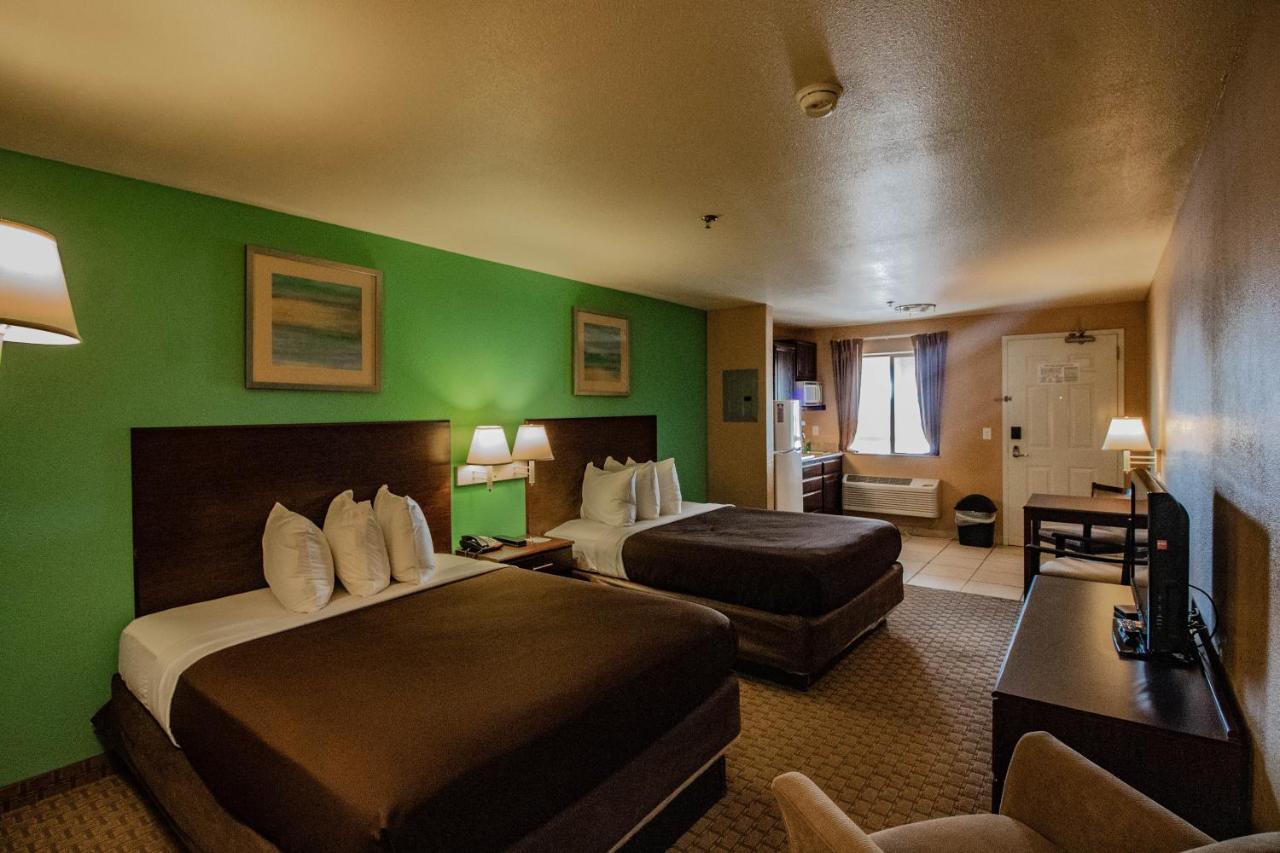 Double Room - Non-Smoking at Suburban Studios Alamogordo