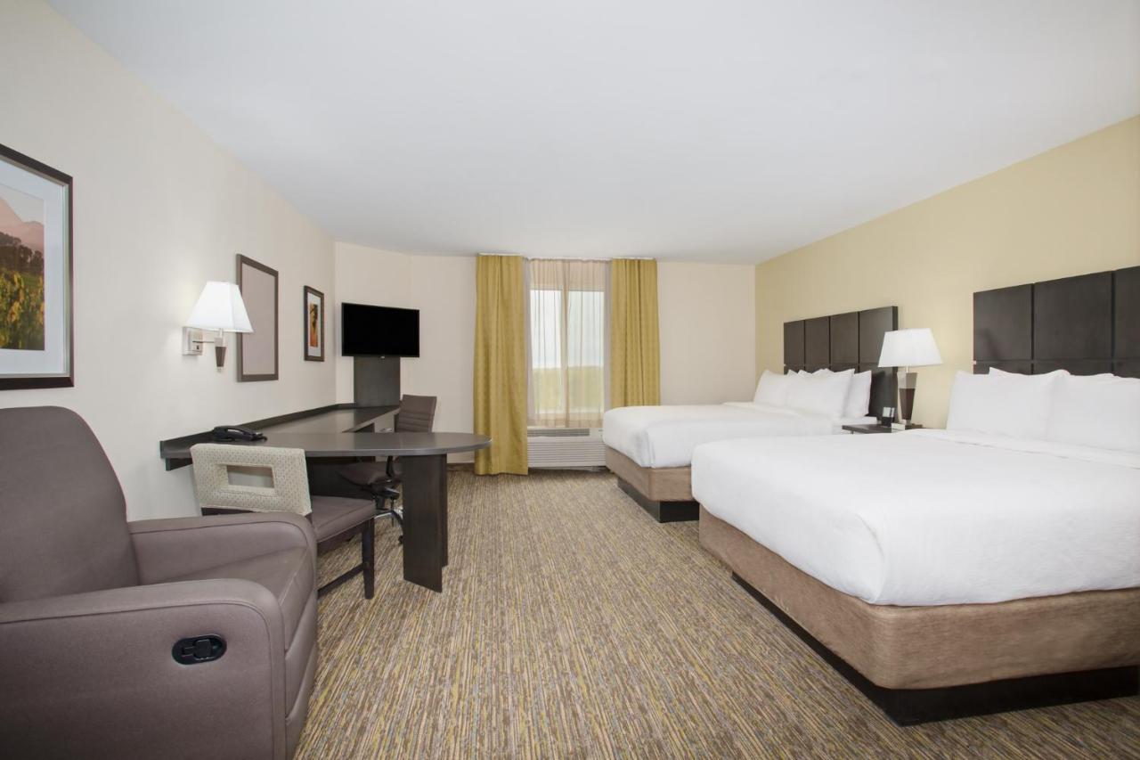 Queen Studio - Disability Access Hearing Accessible at Candlewood Suites Longmont, an IHG Hotel