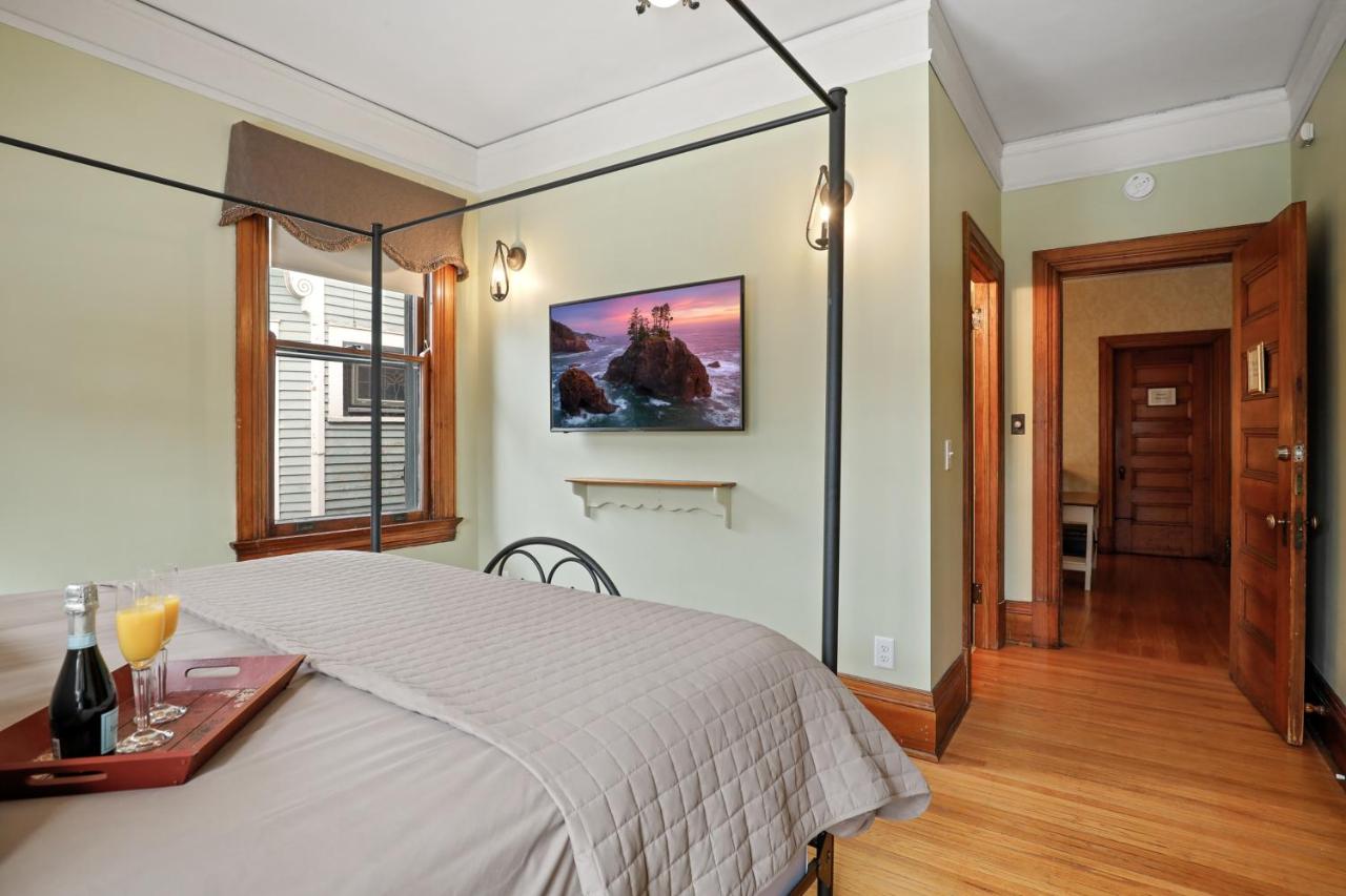 | Historic District BnB