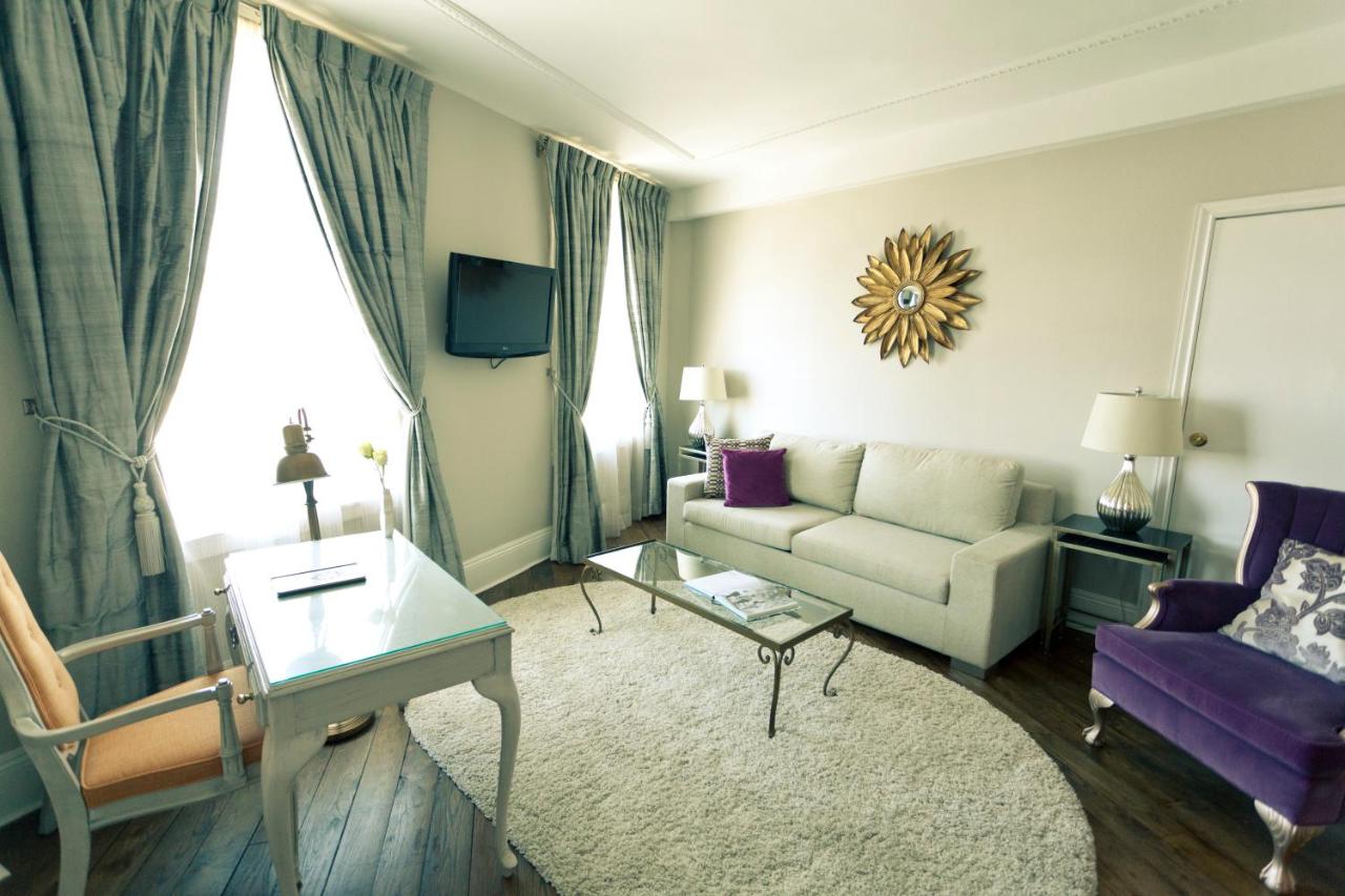 The Culver King Suite at The Culver Hotel