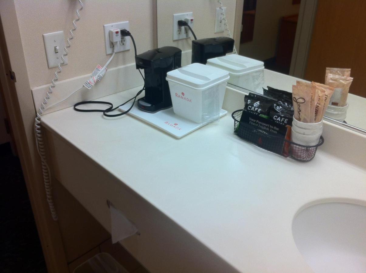 King Room - Non-Smoking at Ramada by Wyndham SeaTac Airport