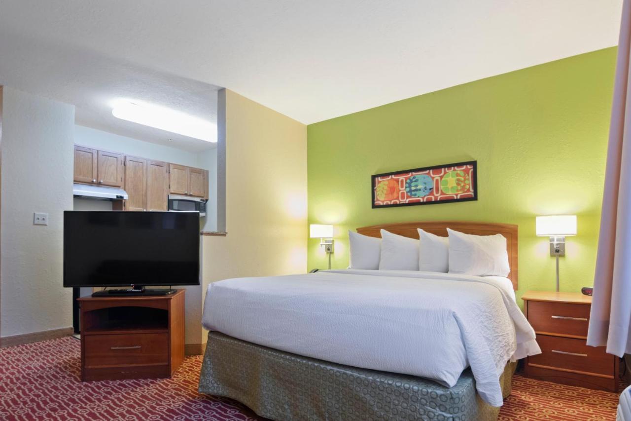 Deluxe studio 1 Queen Bed Non-Smoking at Extended Stay America Suites Richmond Glen Allen Short Pump