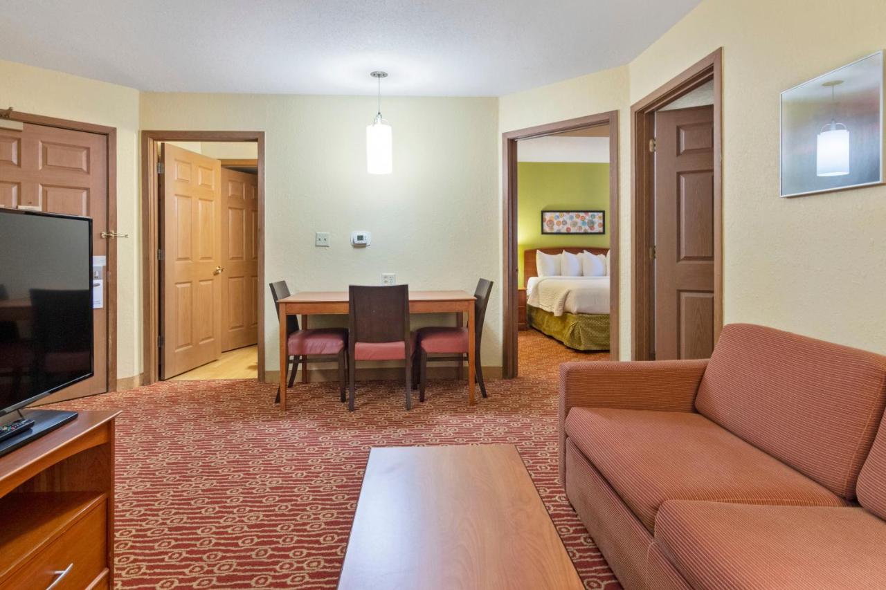 2 Bedroom Suite 2 Queen Beds Non-Smoking at Extended Stay America Suites Richmond Glen Allen Short Pump