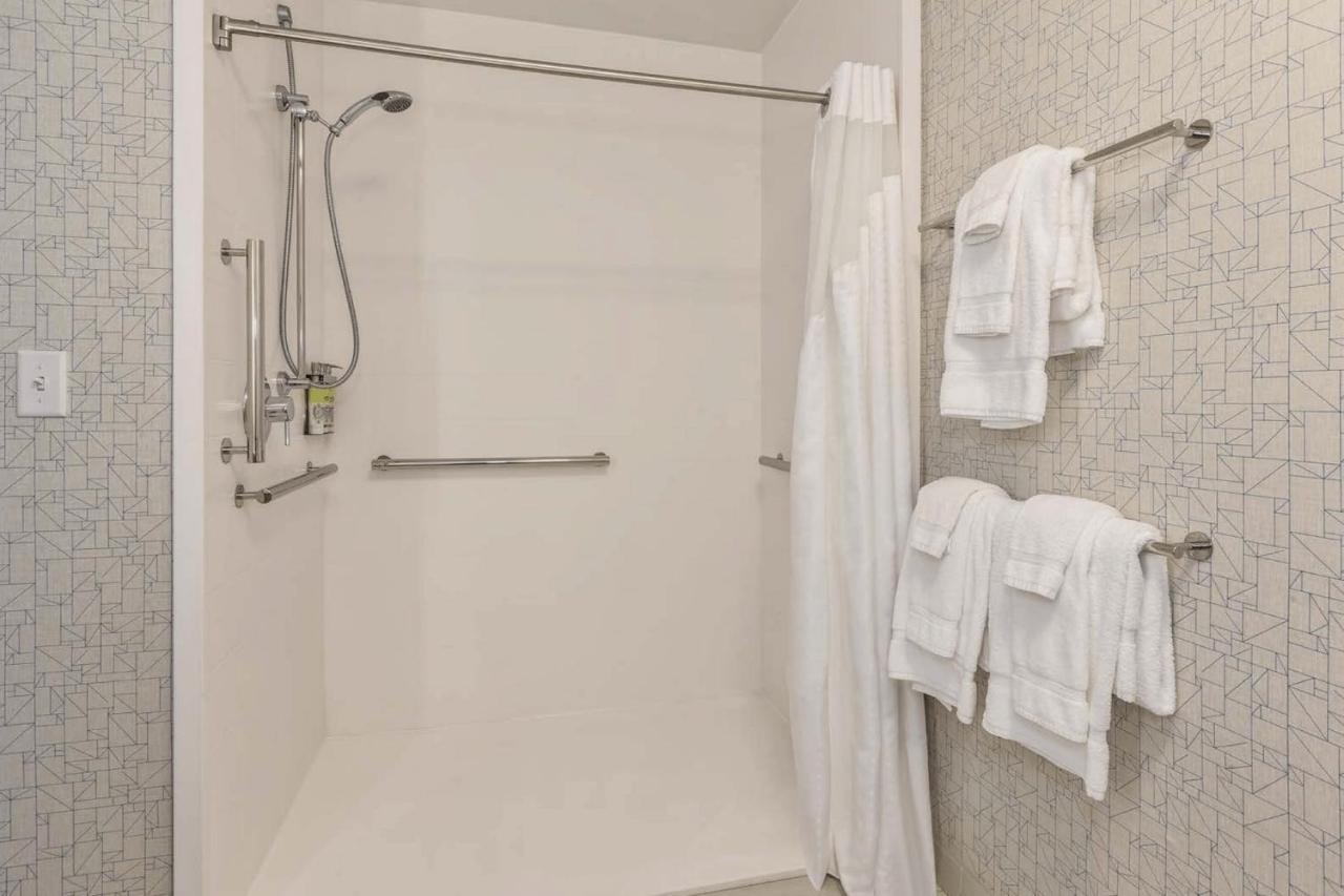 Suite - Mobility Access Roll in Shower/Non-Smoking at Holiday Inn Express & Suites Jersey City - Holland Tunnel by IHG