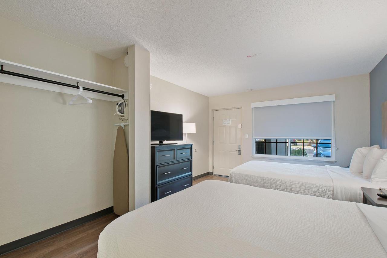Studio with 2 Double Beds - Hearing Accessible - Non-Smoking at Extended Stay America Suites Miami Airport Blue Lagoon