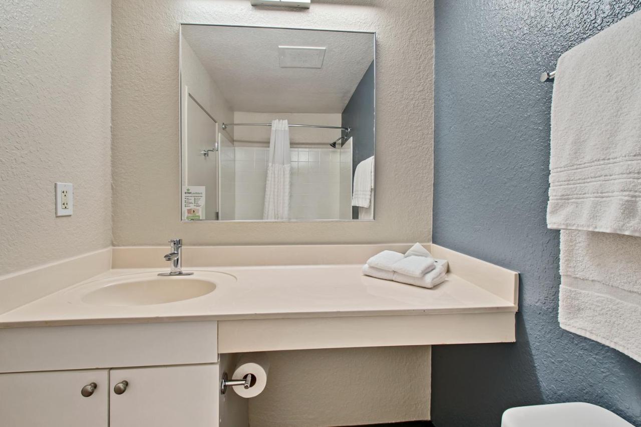 Studio with 2 Double Beds - Non-Smoking at Extended Stay America Suites Miami Airport Blue Lagoon