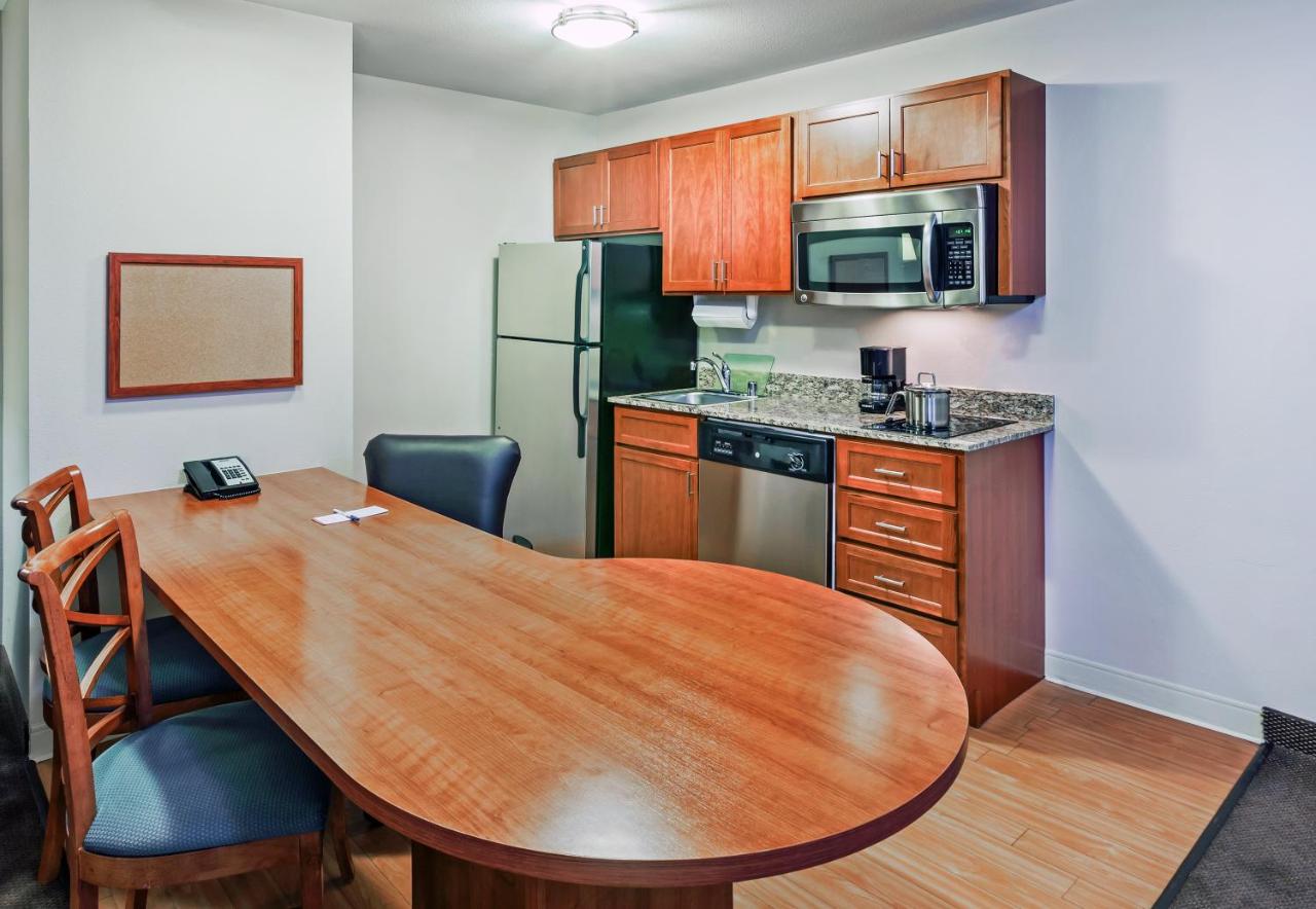  | Candlewood Suites El Paso North, an IHG Hotel